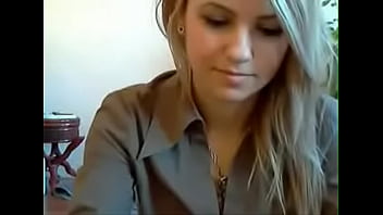 Webcam Girl Strip Weitere Videos auf - Nutriporn.com