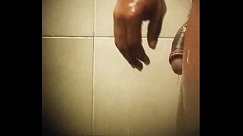 Black man taking a shower smart fit RJ
