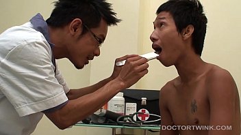 Kinky Medical Fetish Asiatiques Oliver et Joe