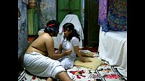 Hot Indian Innocent Savita Bhabhi baise avec Ashok
