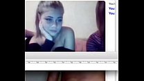 無料のアマチュアポルノを見ているウェブカメラ3人の女性