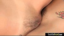 Горячая сцена секса с возбужденными лесбиянками (Вики Чейз и Ванесса Веракруз), фильм-28