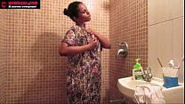 Amateur india chicas Sexo lirio la masturbación en ducha