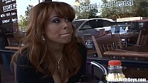 Ebony MILF Sienna West em um encontro e foda-se