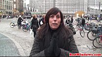 Puta holandesa follada en el coño después de una mamada