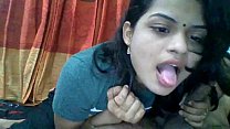 Hot Indian desi girl fa un pompino e piange per questo - HotGirlsCam69.com