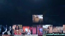 Lesbianas (alena & kennedy) usan juguetes sexuales en castigar el sexo duro en la cinta de la película-05
