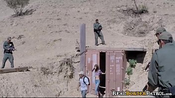 Agente de fronteira chantageado i. Mexicano de 18 anos