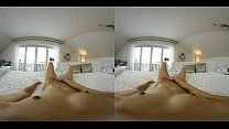 Estrelas jovens e gostosas de Ria Sunn no ponto de vista da mulher em realidade virtual e no sexo a três sexy