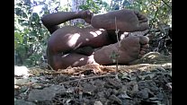Indian Desi Nue Boy Dans La Jungle