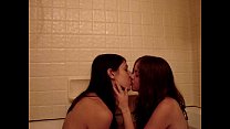 Beijando lésbica