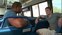 PROJECT CITY BUS - Sesso gay interrazziale su un autobus!
