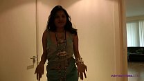 Vídeo pornô de Kavya Sharma XXX com masturbação tentadora