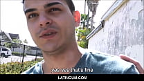 Jock latino español recto follado por un chico gay por dinero en efectivo