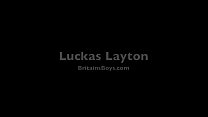 Luckas Layton sacou seu pau grosso não cortado 3