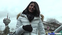 india francesa quiere que le llenen los agujeros [Vídeo completo]