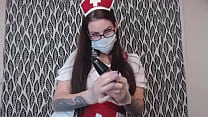 Vorschau Clip Hot tätowierte BBW Krankenschwester gibt gute Domina Anal