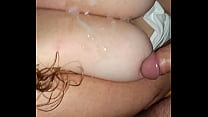 Le sperme de mon mari sur mes seins - Mandukas