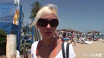 Slut anale Cristal Moranti in cerca di una festa a Ibiza