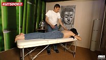 Mulher madura alemã é fodida pelo massagista