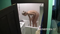 MILF Artemia - Cam nascosta sotto la doccia
