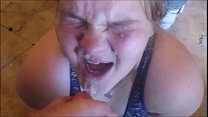 Cum Facials Compilation auf verzweifelten geilen Teenagern mit riesigen Ladungen Schlagen, Mund, Nase, Augen und Haaren