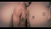 天国に行かない少年たち-お風呂での手コキ/ Novinho Pega no Sighting（YouTubeの完全なウェブシリーズhttps://www.youtube.com/watch?v=CqdrY8GtQug）