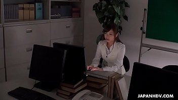 Japonaise, Aihara Miho se branle au travail, non censurée