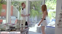Naughty America - L'istruttore di tennis diventa fortunato e scopa il suo cliente, Ashley Lane