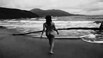 голая жена на пляже