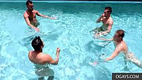 Hormônios à beira da piscina que levam ao quarto - Javier Cruz, Mike Monroe