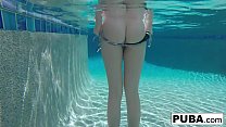 Сессия мастурбации в подводном бассейне с Samantha Rone