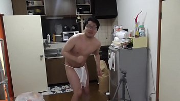 japonês famoso garoto gay simoyaka desafio balde de gelo