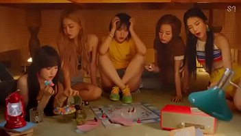 Red Velvet - Umpah Umpah (MV) (the second day of the yummy festival) (reveluv hehe)
