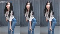 Korean girls dance innocently sexy dance