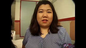 ma0045 - Lesbianas asiáticas maduras comen coño gordo grande.