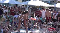 Pazze troie del Key West Fest della festa in piscina di Twerk