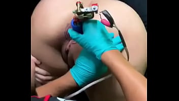 Tatuaje en el culo