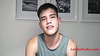 Atrair rapazes latinos heterossexuais na faculdade para foder por dinheiro
