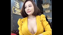 Sexy Vietnamese Who is she?