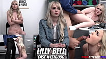 Lilly Bell arrestada por Seguridad en el caso # 1376006. Chica blanca desnuda buscada luego penetrada en la boca y el coño inclinado sobre el escritorio. Semen facial del oficial de seguridad en la trastienda.