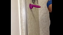 Sex mit meinem Dildo im Badezimmer