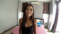 Тайская девушка с большой попкой готова к жесткому траху