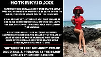 Hotkinkyjo leva anal e prolapso de dildo de ciclope de mrhankey na praia