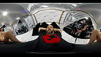 Video de realidad virtual en Exxxotica NJ 2018 de Victoria June dándome un lapdance en una cama.