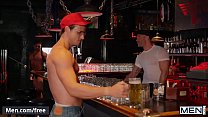 O bar está perto e (Dirk Caber, Kurtis Wolfe, Nate Grimes, Jaxx Thanatos) comece a foder - Men.com