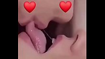 Seguimi su Instagram (@ picsdeal10) per altri video. Coppie calde che baciano baci duro