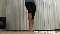 Everyone stares at my ass when I wear these yoga pants JOI