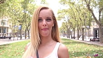 НЕМЕЦКИЙ СКАУТ - Милфа обманула крошечную застенчивую девушку Агату на секс на фейковом кастинге на работу модели