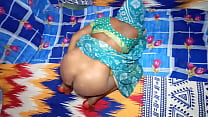 Il culo grosso di Radhika Bhabhi e la calda scopata dolorosa della figa